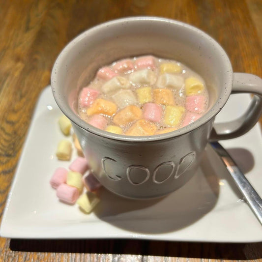Ciocolată caldă cu marshmallow